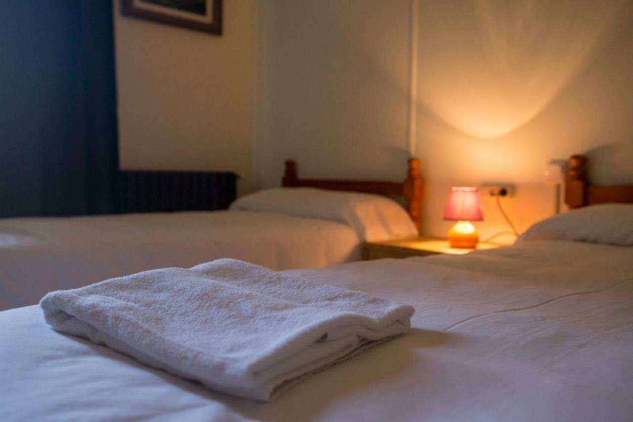 Albergue Villa San Clemente トゥイ エクステリア 写真